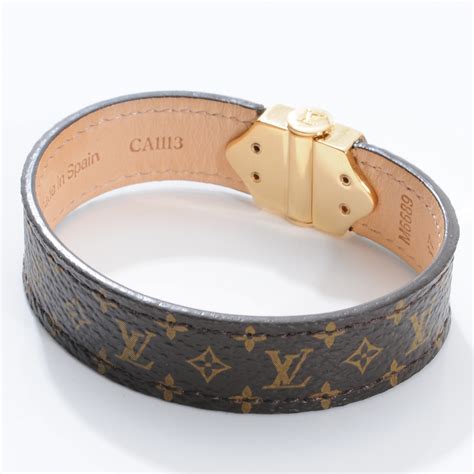 louis vuitton bracelet size 17|louis vuitton bracelet monogram.